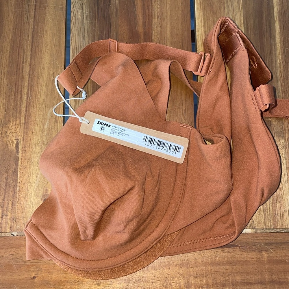 SKIMS Fits Everybody High Apex Bra